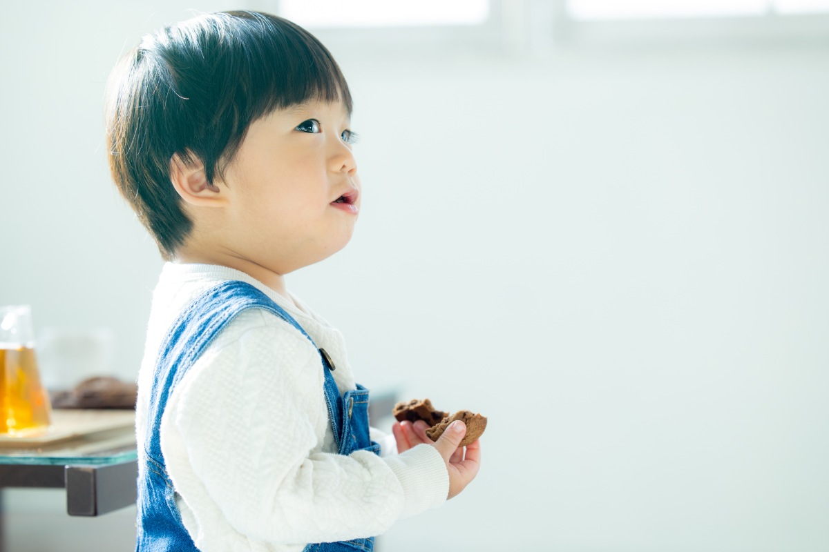 口のあいた男の子